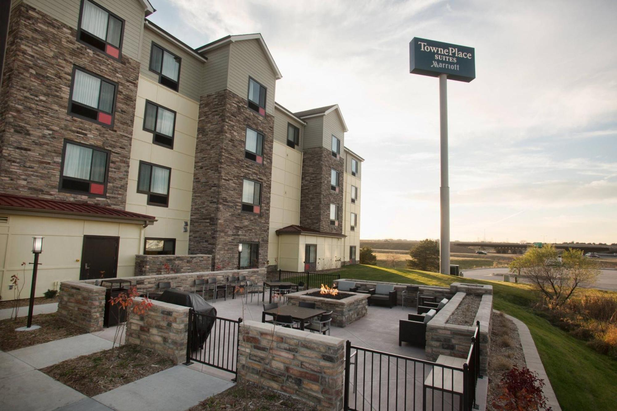 Towneplace Suites By Marriott Lincoln North Exterior foto